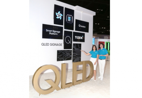 Новые цифровые вывески Samsung Smart Signage основаны на ОС Tizen 3.0, а некоторые модели используют панели QLED