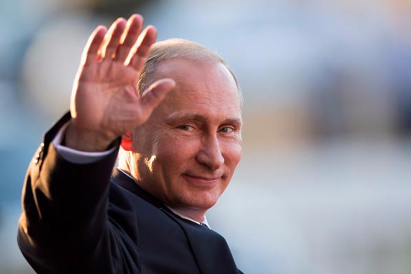 Путин выступил против создания барьеров в киберпространстве