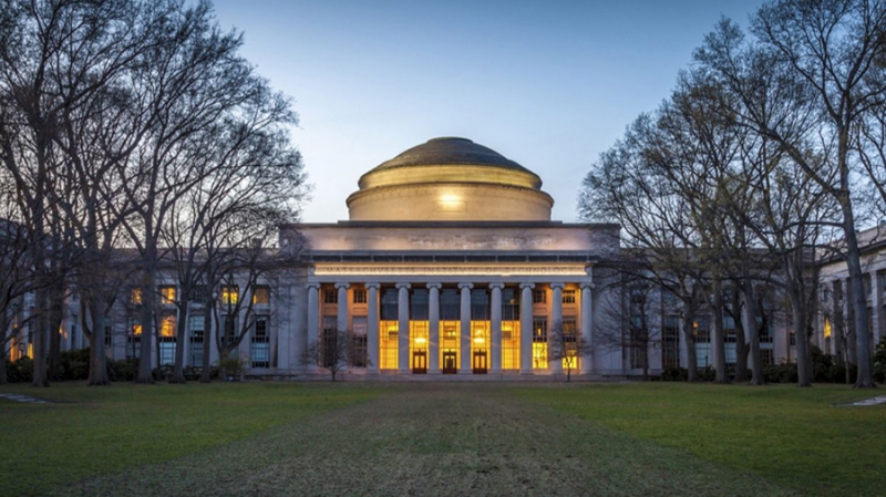 MIT будет выдавать дипломы через блокчейн