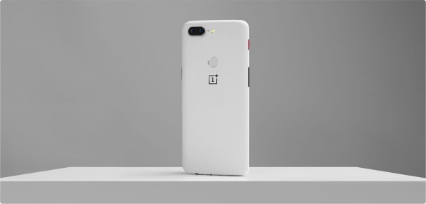 OnePlus показала 5T в белом цвете