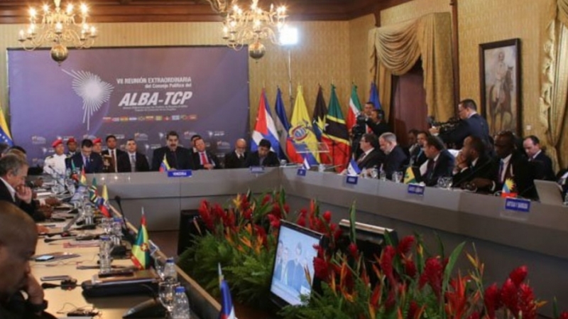 Николас Мадуро призывает страны Латинской Америки использовать криптовалюту Венесуэлы - ElPetro