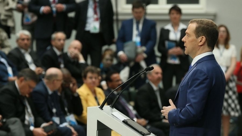Дмитрий Медведев: игнорировать сделки в цифровой среде больше нельзя